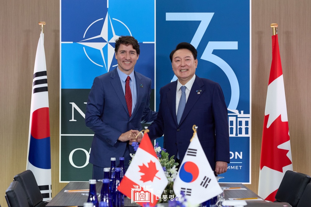 윤석열 대통령, NATO 정상회의 계기 캐나다 총리와 정상회담 개최